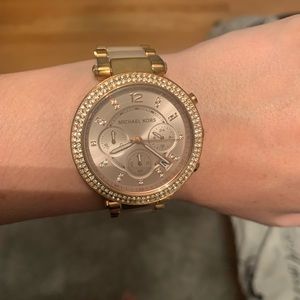 Michael Kors rose gold watch